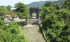 Hai tỉnh tranh quản lý di tích Hoành Sơn Quan